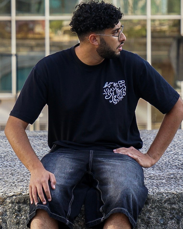 T-shirt ARCHIVE 001 PHÆNOMENON porté de face